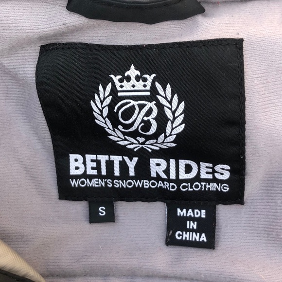 Betty Rides Snowboarding Jacket - Picture 3 of 8